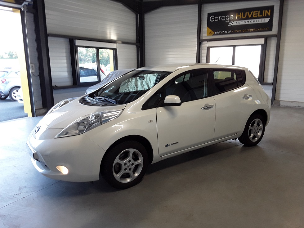 NISSAN LEAF - ACENTA 109 CV 24 KWH (2015)